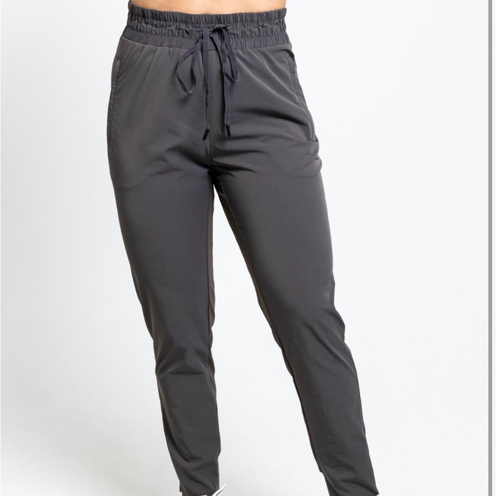 Modiv limitless joggers - Picture 1 of 4
